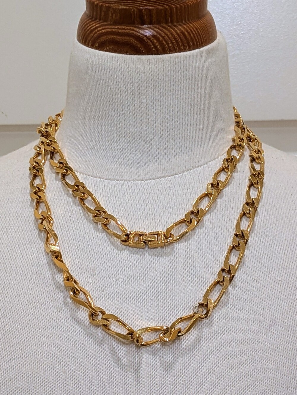 EUC Monet 37" Opera Length Figaro Link Gold Plated Super Chunky Chain Necklace